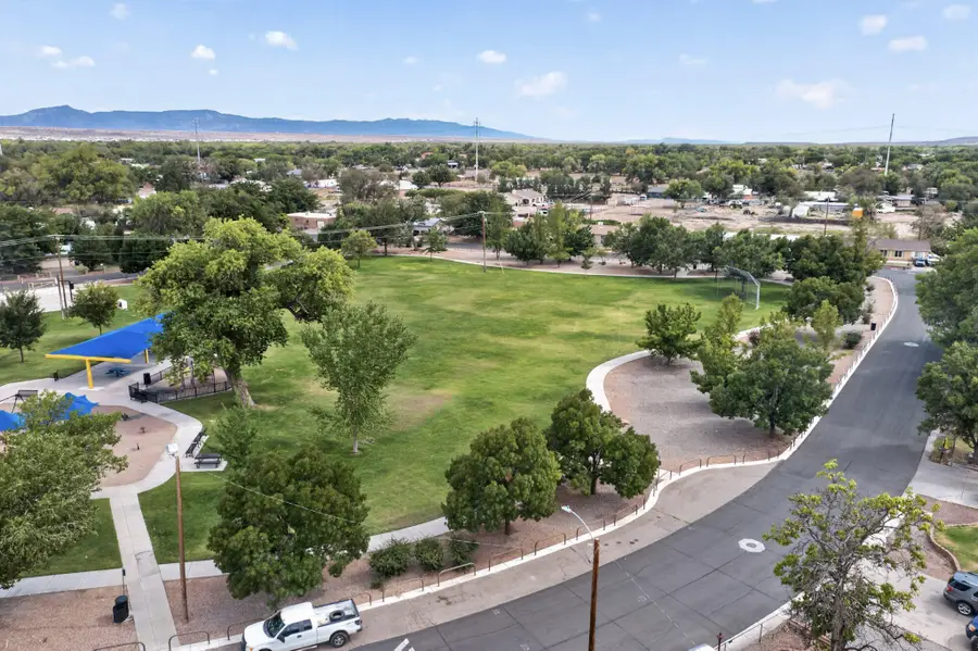 4611 Valley Park Drive Sw, Albuquerque, NM 87105 - #2