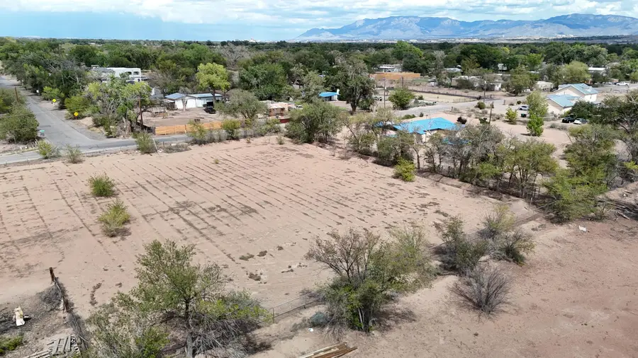 2406 Sunshine Road Sw, Albuquerque, NM 87105 - #2