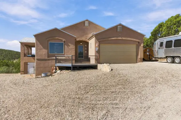 11 Estribor Court, Edgewood, NM 87015
