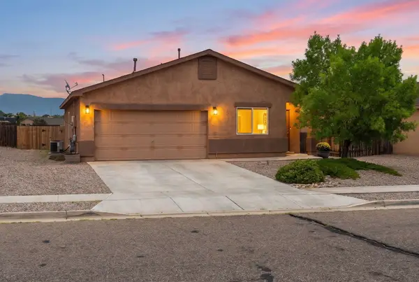 15 Tome Vista Drive, Los Lunas, NM 87031