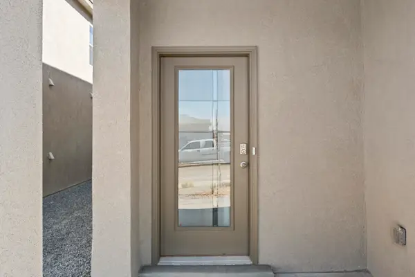 2424 Eglisfield Loop Ne, Rio Rancho, NM 87144
