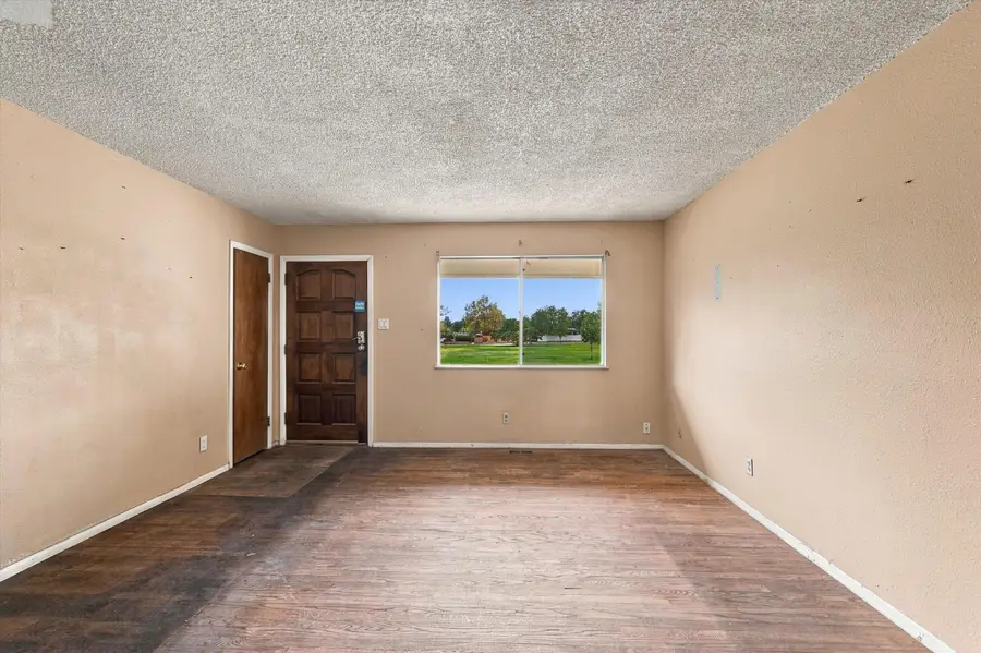 10516 Lexington Avenue Ne, Albuquerque, NM 87112 - #2