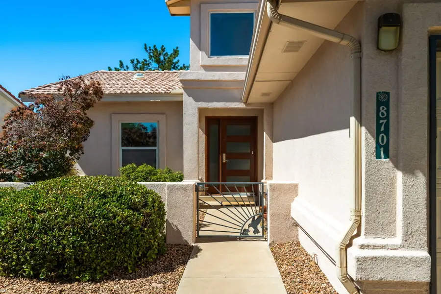 8701 New Hampton Road Ne, Albuquerque, NM 87111 - #3