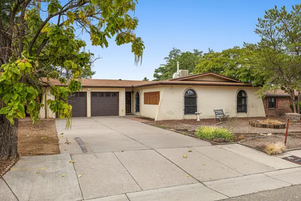 7216 Derickson Avenue Ne, Albuquerque, NM 87109