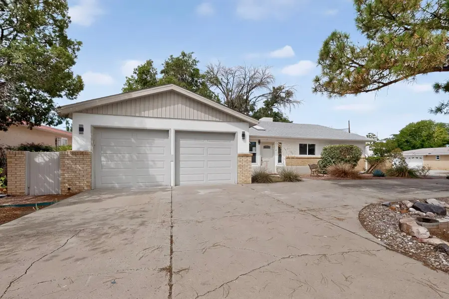 421 La Veta Drive Ne, Albuquerque, NM 87108 - #2