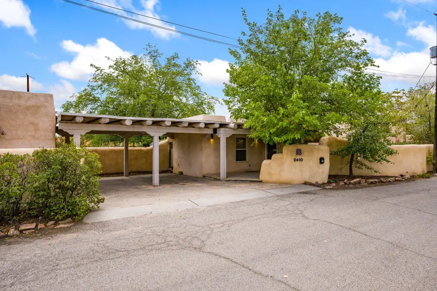 2410 Vicic Road Nw, Albuquerque, NM 87104 - #2