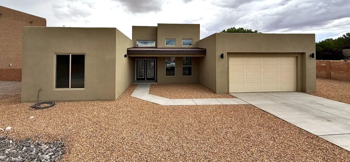 335 Manuel Sanchez Place Sw, Albuquerque, NM 87105 - #1