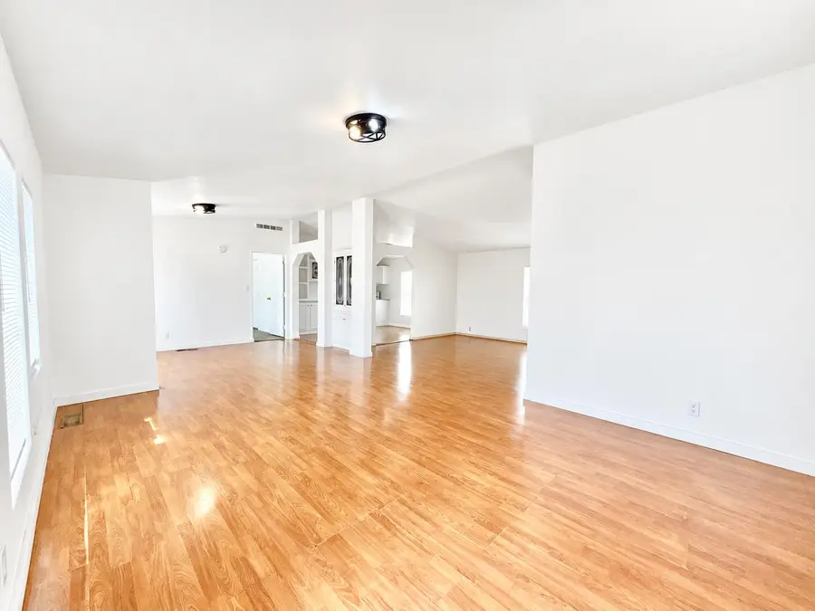 39 Amigo Avenue, Laguna, NM 87026 - #2