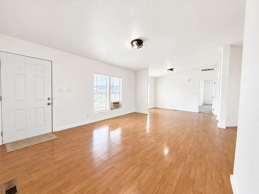 39 Amigo Avenue, Laguna, NM 87026 - #3