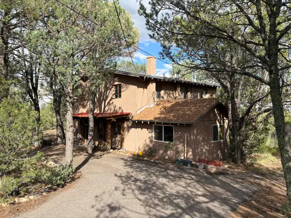 42 Ridge Drive, Cedar Crest, NM 87008