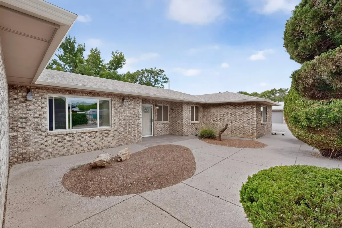 1502 La Vega Drive Sw, Albuquerque, NM 87105 - #1