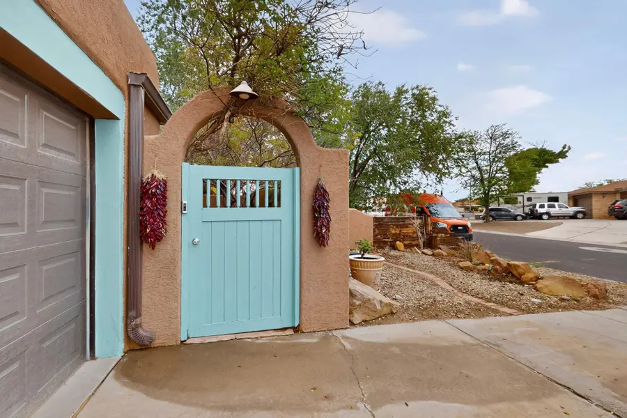 700 Lakeview Circle Se, Rio Rancho, NM 87124 - #2
