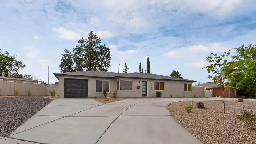 2438 Hendola Drive Ne, Albuquerque, NM 87110 - #2