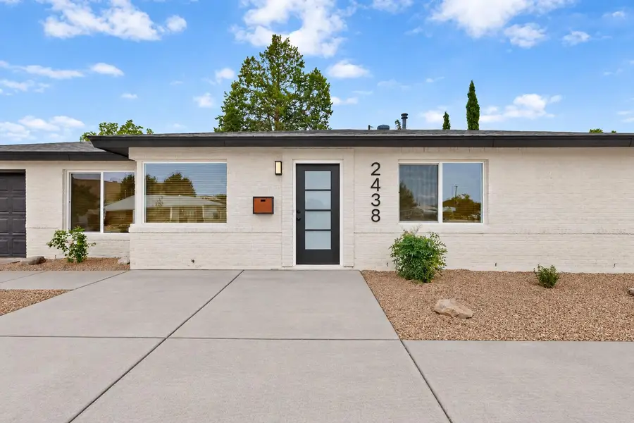 2438 Hendola Drive Ne, Albuquerque, NM 87110 - #3