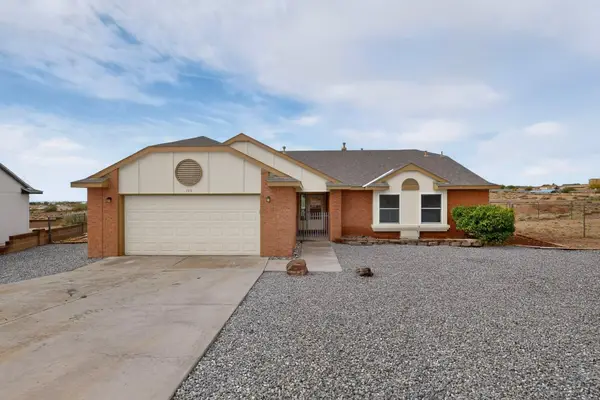 729 Silver Court Ne, Rio Rancho, NM 87124