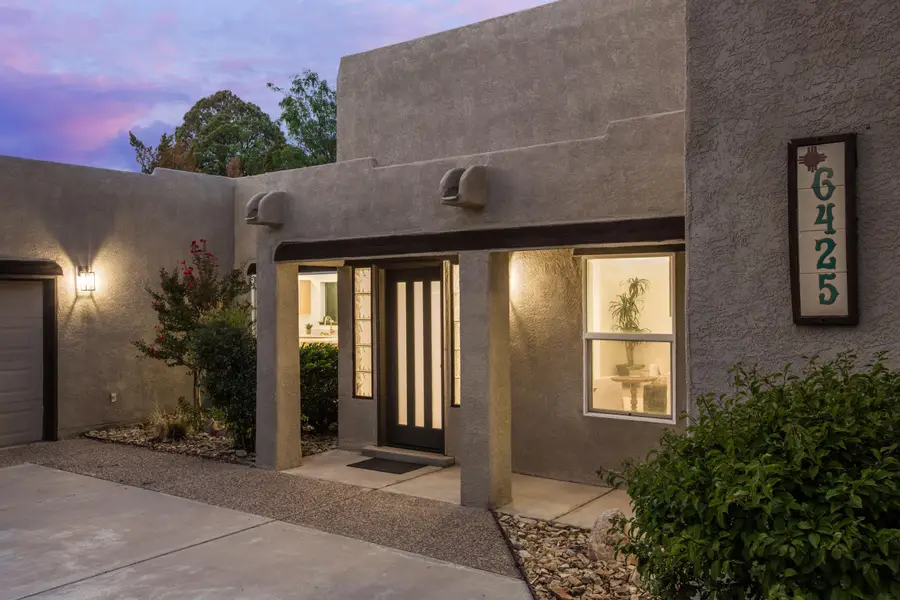 6425 Guadalupe Place Nw, Los Ranchos De Albuquerque, NM 87107 - #2