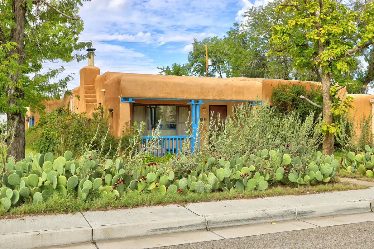 401 Fontana Place Ne, Albuquerque, NM 87108 - #1