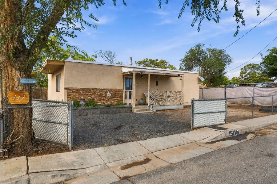 117 Clifton Avenue Se, Albuquerque, NM 87102 - #3