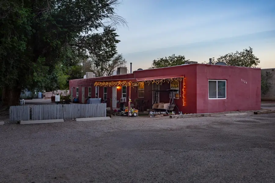 7524 2nd Street Nw, Albuquerque, NM 87107 - #2
