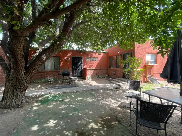 304 Texas Street Ne, Albuquerque, NM 87108