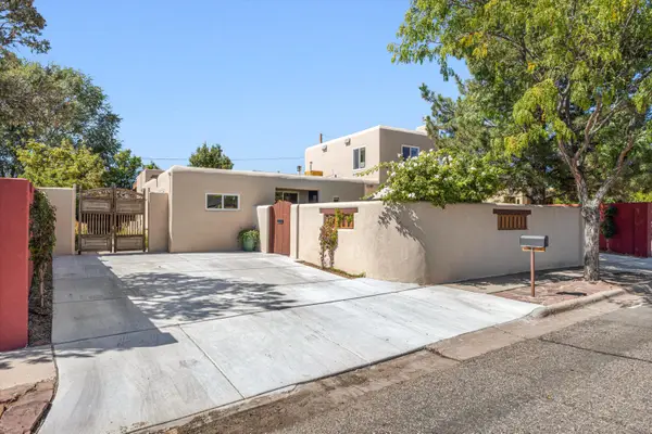 1002 Calle Margarita, Santa Fe, NM 87507