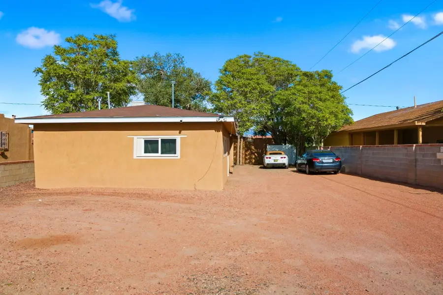 142 55th Street Sw #A & B, Albuquerque, NM 87121 - #2