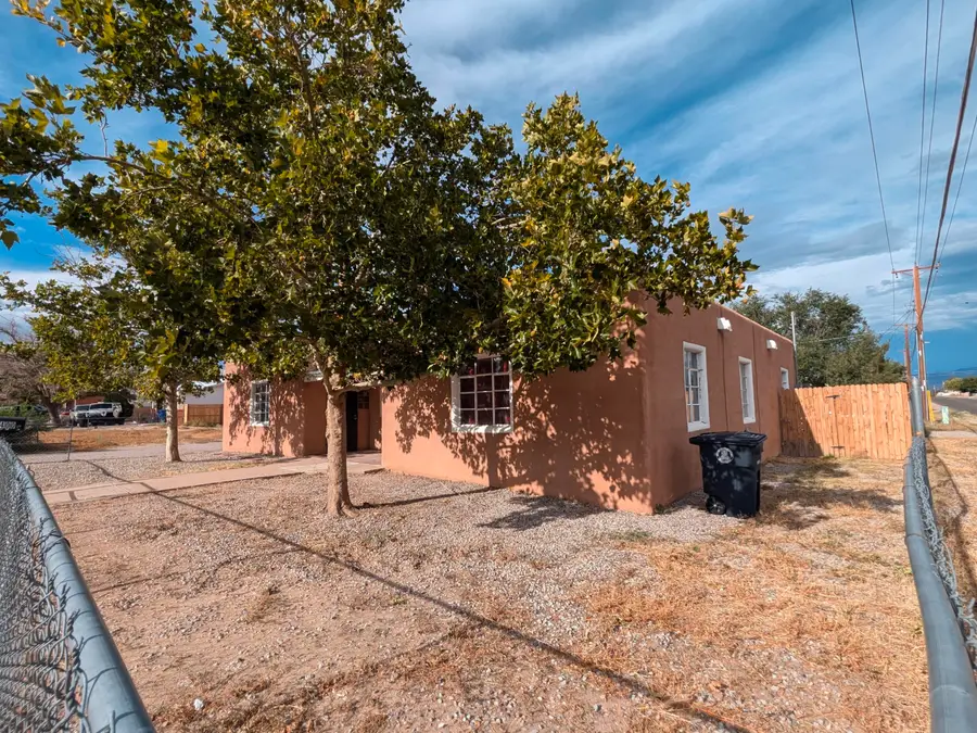 400 63rd Street Nw, Albuquerque, NM 87105 - #2