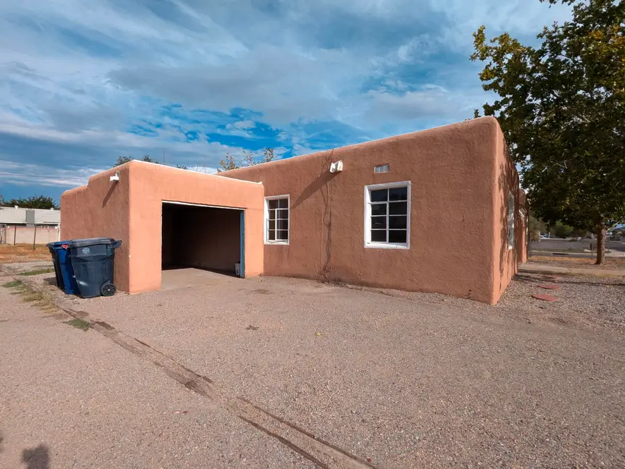400 63rd Street Nw, Albuquerque, NM 87105 - #3
