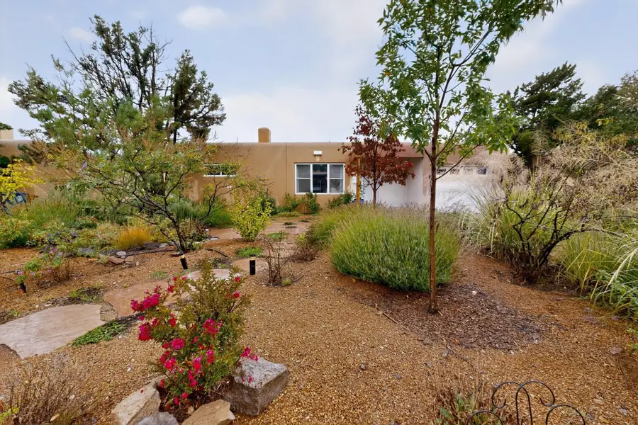1409 Adams Street Ne, Albuquerque, NM 87110 - #2