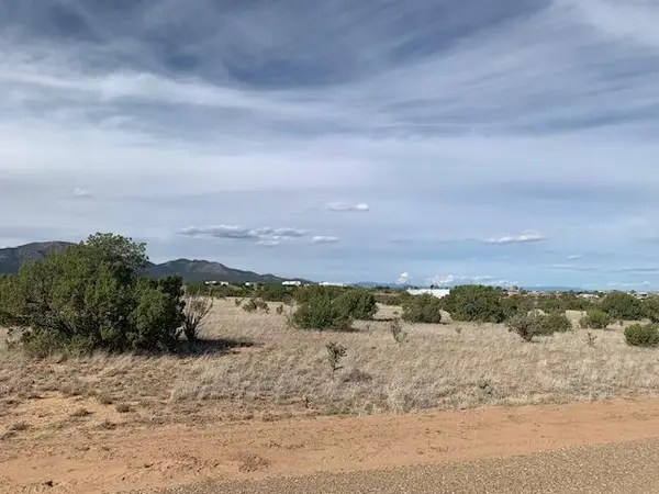 16 Kirk Lane, Edgewood, NM 87015