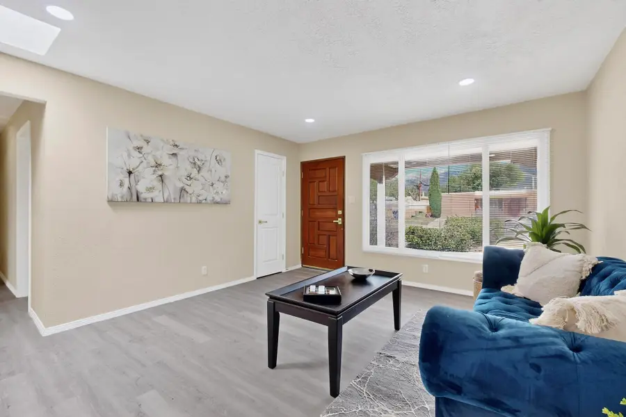 2805 Christine Street Ne, Albuquerque, NM 87112 - #3