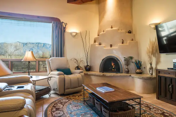 114 Veronica Court, Corrales, NM 87048