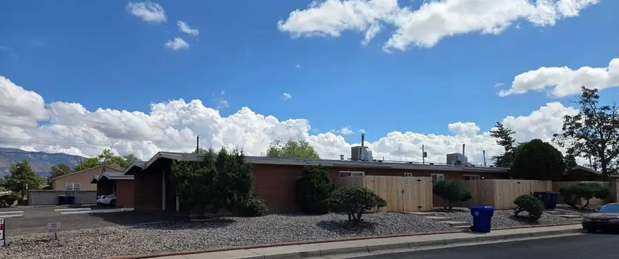 2632 Dakota Street Ne, Albuquerque, NM 87110 - #3