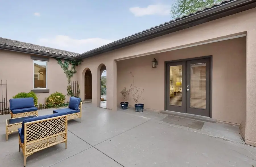 8315 Mesa Top Road Nw, Albuquerque, NM 87120 - #3