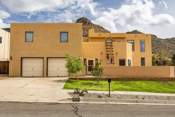 820 Piedra Vista Road Ne, Albuquerque, NM 87123