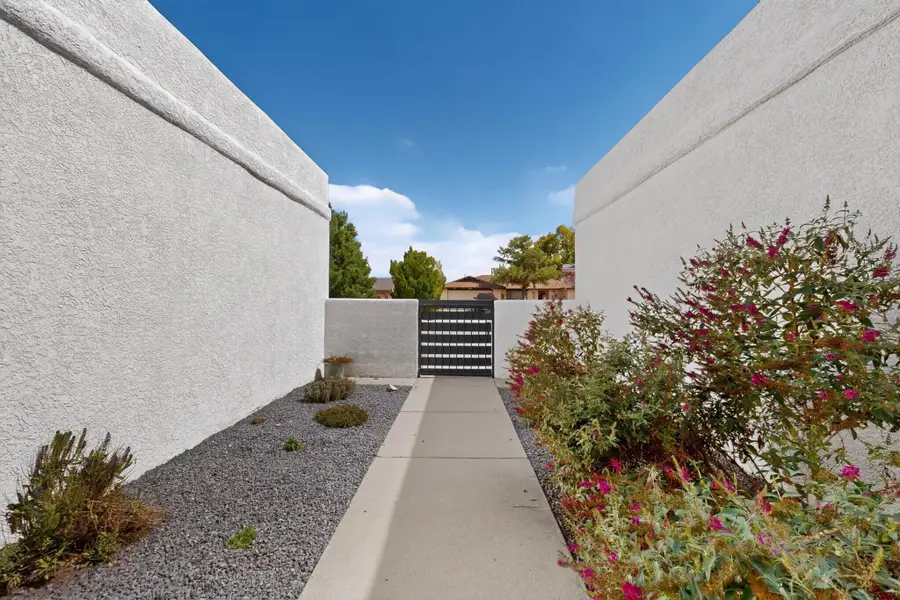 5605 Cactus Flower Drive Nw, Albuquerque, NM 87120 - #3