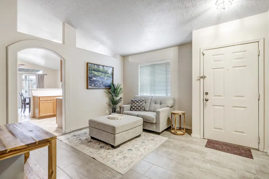 6109 Cyonus Avenue Nw, Albuquerque, NM 87114 - #3