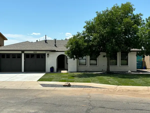5605 Chelwood Park Boulevard Ne, Albuquerque, NM 87111