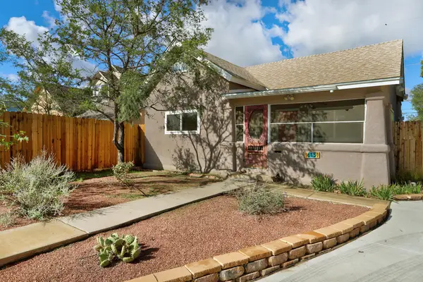 615 Edith Boulevard Se, Albuquerque, NM 87102