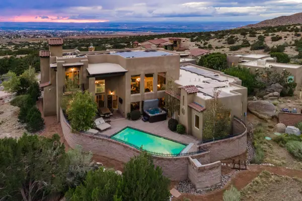 67 Juniper Hill Loop Ne, Albuquerque, NM 87122