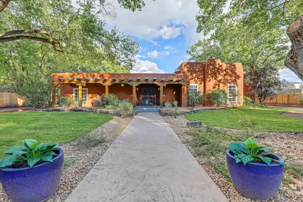 8212 Rio Grande Boulevard Nw, Los Ranchos, NM 87114