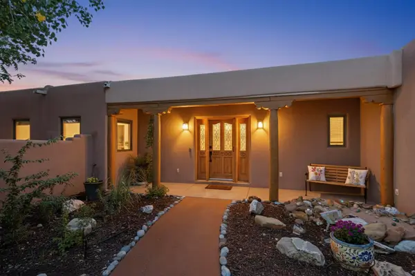 2000 W Mate Court Ne, Rio Rancho, NM 87144
