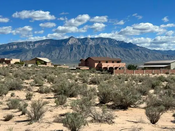 2000 Contreras Road Ne, Rio Rancho, NM 87144