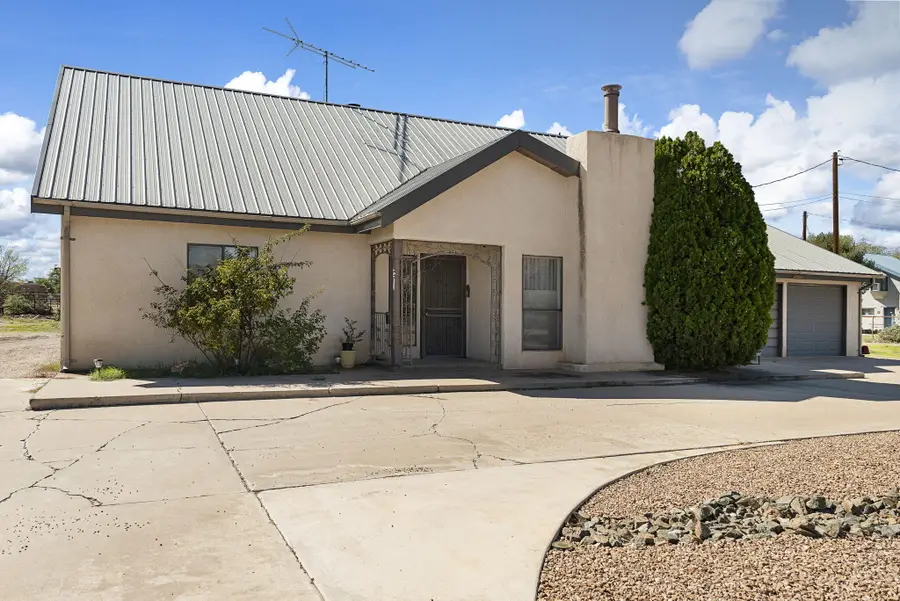 2410 Sunshine Road Sw, Albuquerque, NM 87105 - #3