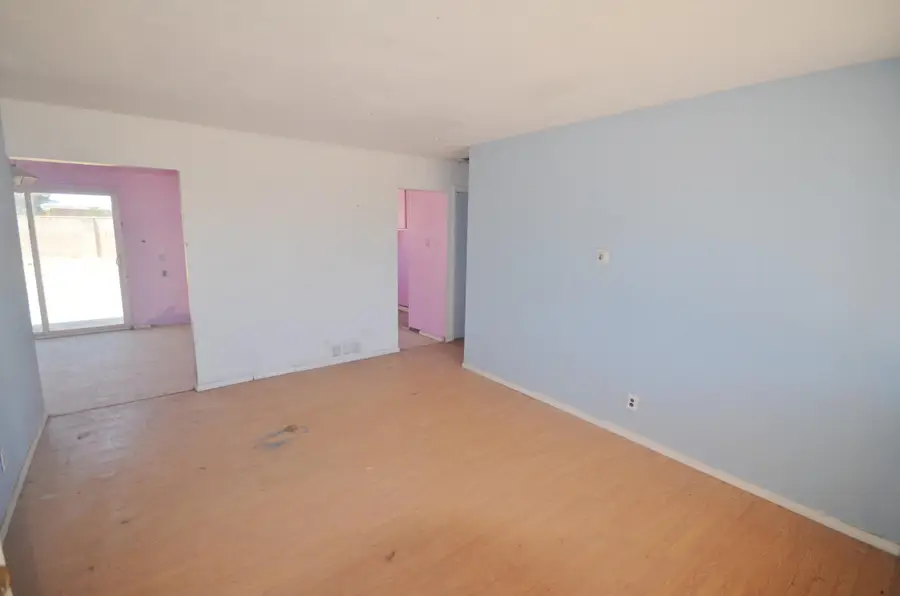 5941 Eucariz Avenue Sw, Albuquerque, NM 87121 - #2