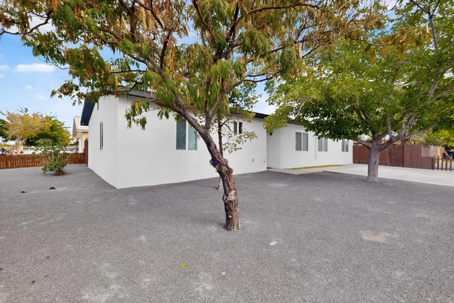 900 57th Street Nw, Albuquerque, NM 87105 - #2