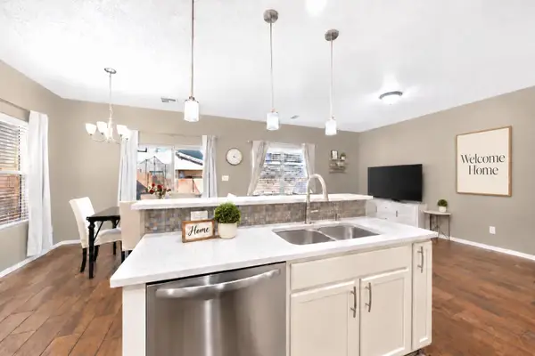 8715 Arkansas Road Nw, Albuquerque, NM 87120