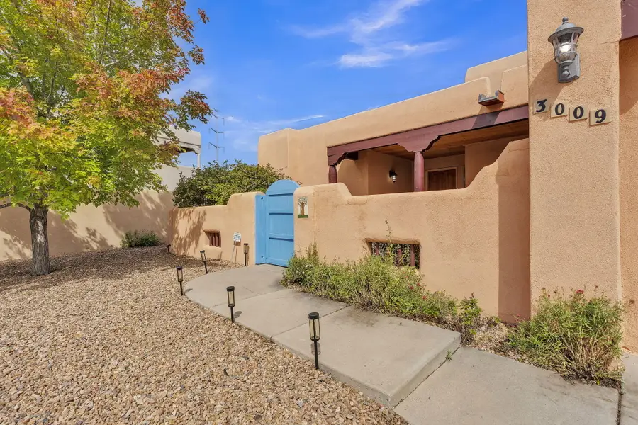 3009 Pueblo Grande, Santa Fe, NM 87507 - #3