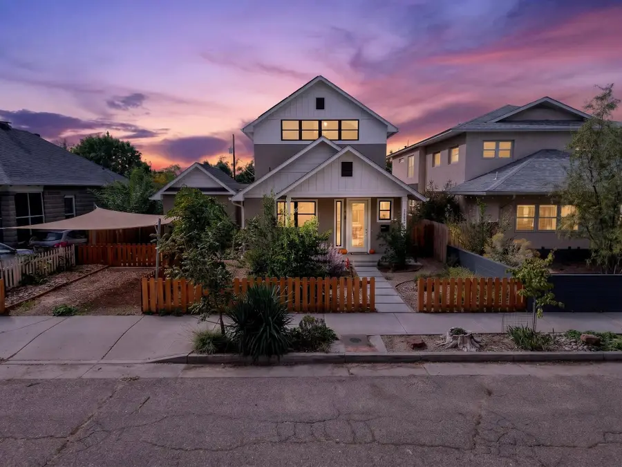 1025 Forrester Street Nw, Albuquerque, NM 87102 - #2