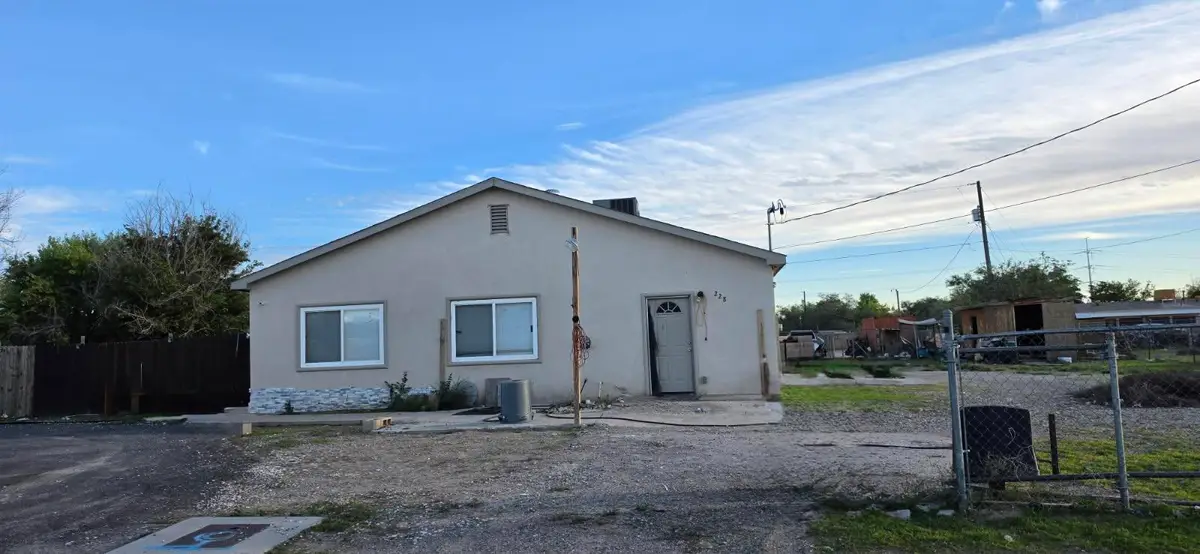 228 Valley High Street Sw, Albuquerque, NM 87105 - #1